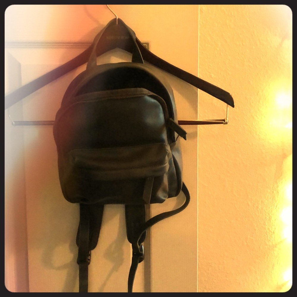 Universal Thread Women’s Backpack Purse